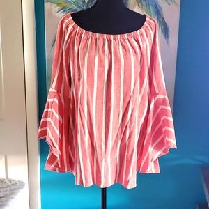 Rose/white 2x cute top with bell sleeves.